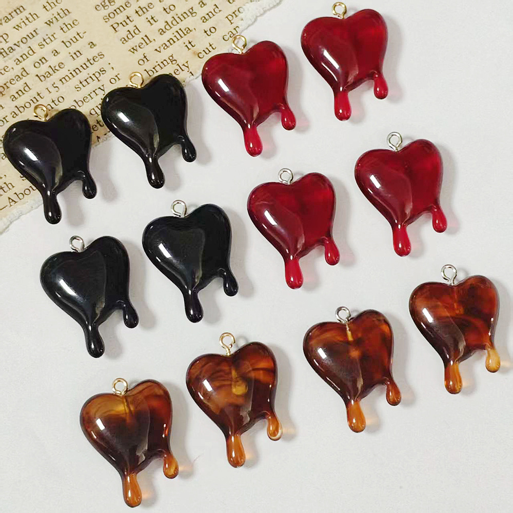 Resin Art Heart - 10 قطع من تعليقات الراتنج على