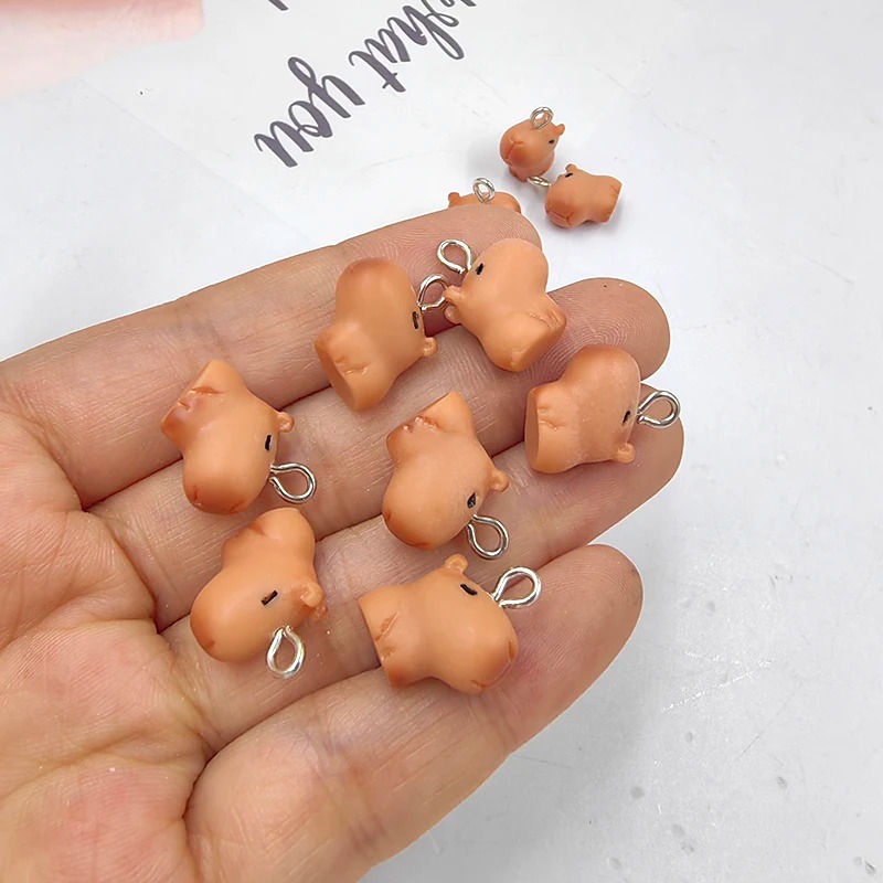 Resin Art Jewelry Kit - 10 قطع من تعليقات الكابيبارا الصغيرة