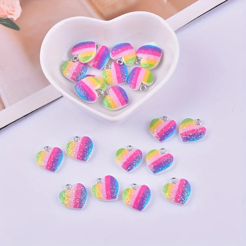 10 قطع من الحليات الراتنجية ال - مراجعة Resin Art Heart وسعره