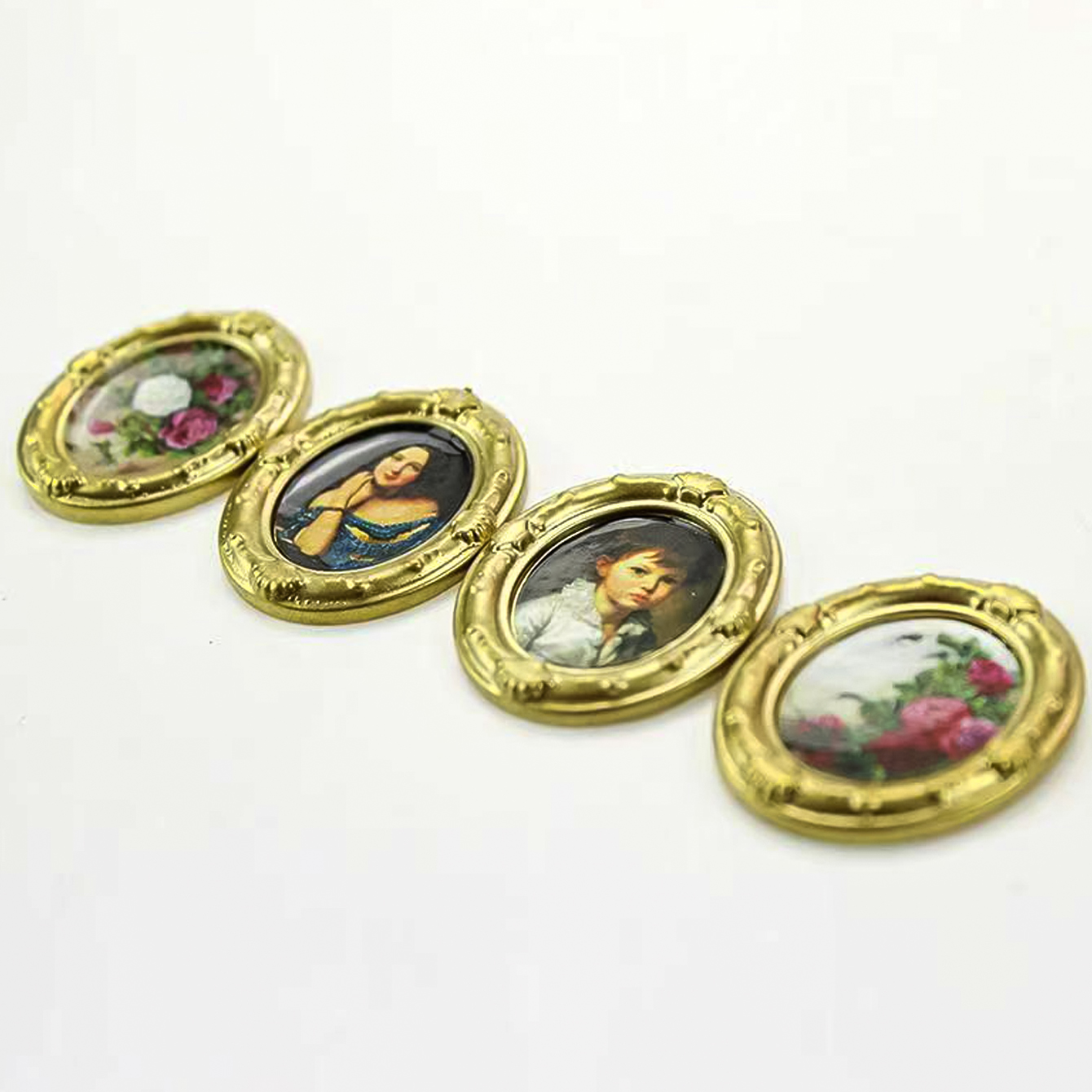 قطعتان من لوحات زيتية مصغرة لت - مراجعة Resin Art Store وسعره