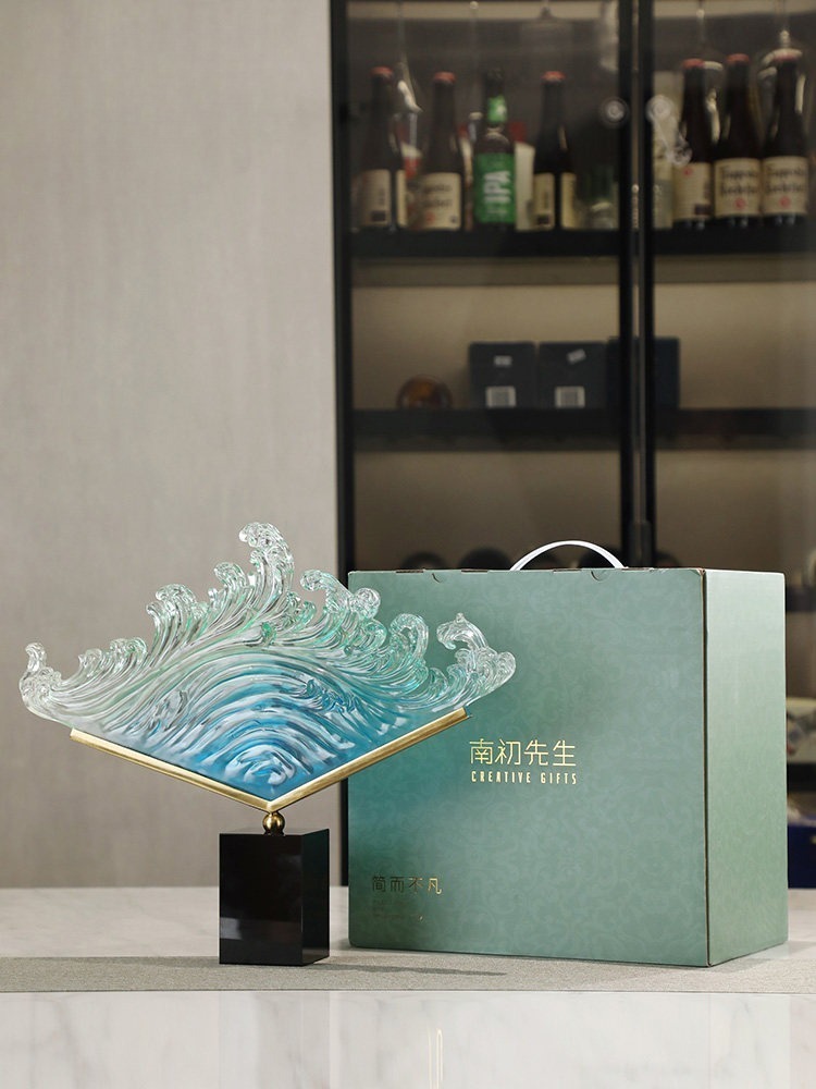 تمثال منحوت من الراتنج الشفاف  - مراجعة Resin Art Gift For Birthday وسعره